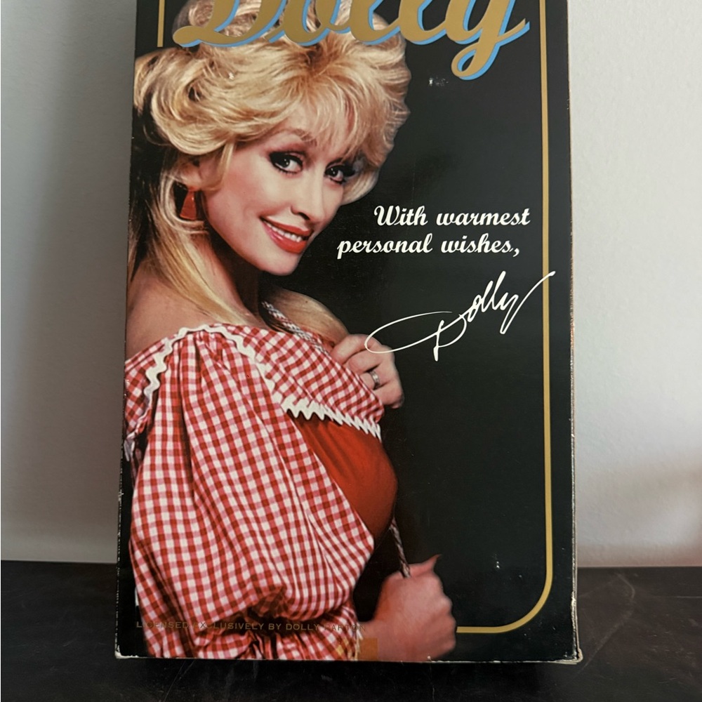 NIB! 1996 GOLDBERGER DOLLY PARTON BARBIE DOLL! - Picture 2 of 9
